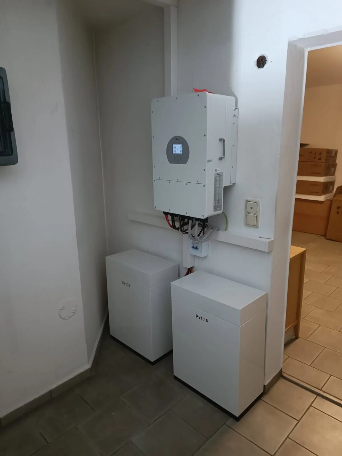 Realizacja Instal-Term - magazyn energii i system hybrydowy 9